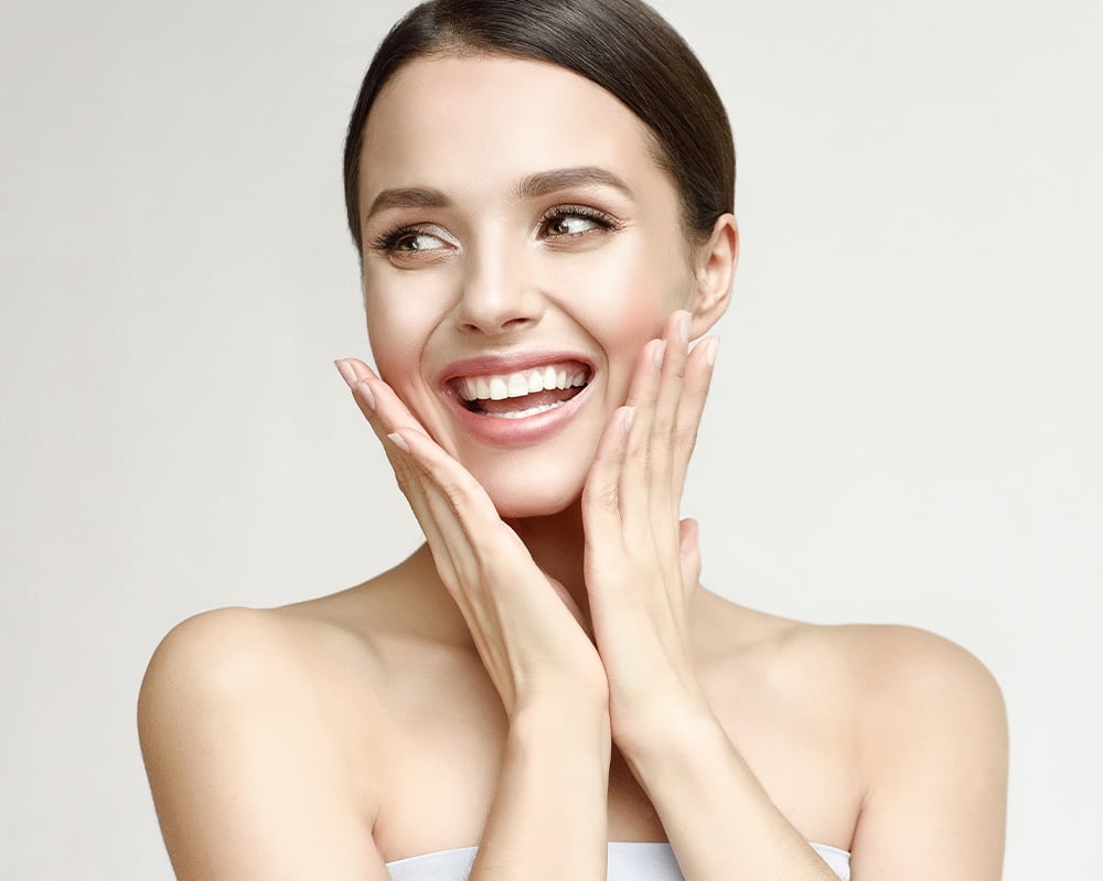 a person posing for the camera