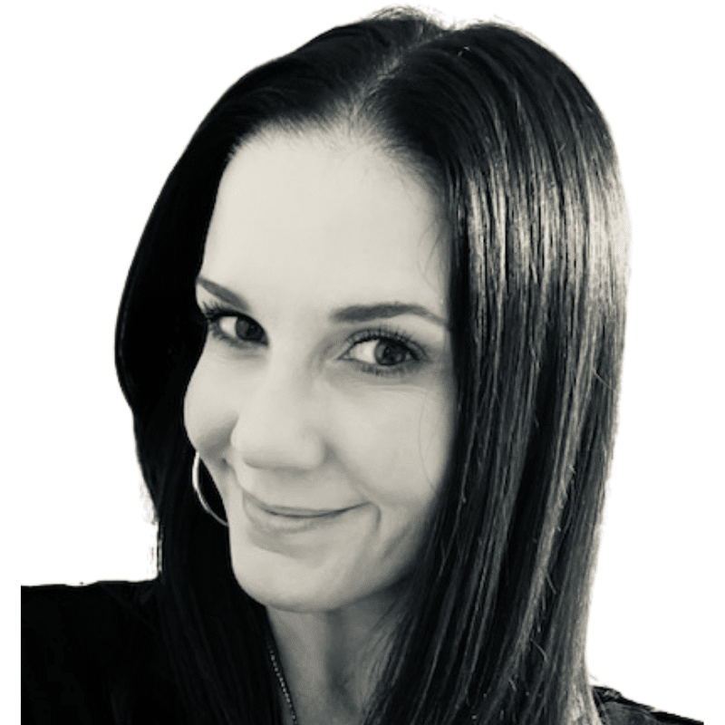 a close up of a woman